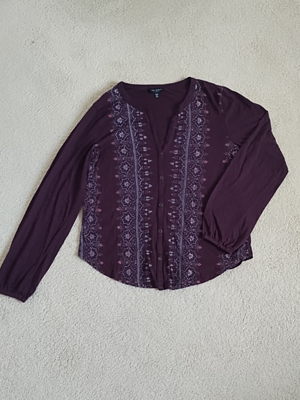 Lucky Brand Women's Burgundy Button-Front Henley Embroidered Long Sleeve Medium